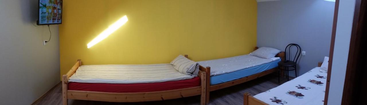 Pokoje Goscinne "U Karola" Pracownicze Ścinawa Εξωτερικό φωτογραφία