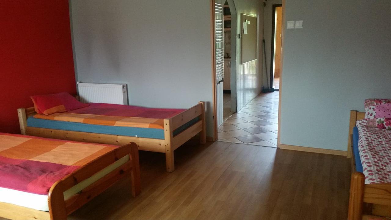 Pokoje Goscinne "U Karola" Pracownicze Ścinawa Εξωτερικό φωτογραφία
